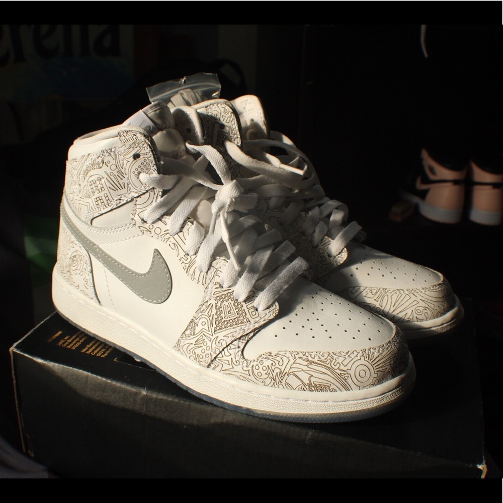 Air Jordan 1 “laser”